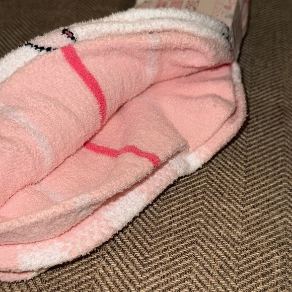 NWT Rae Dunn Pink/White Fuzzy Heart Micro Cozy Crew Socks 3 pair Valentine’s Day - Picture 5 of 11